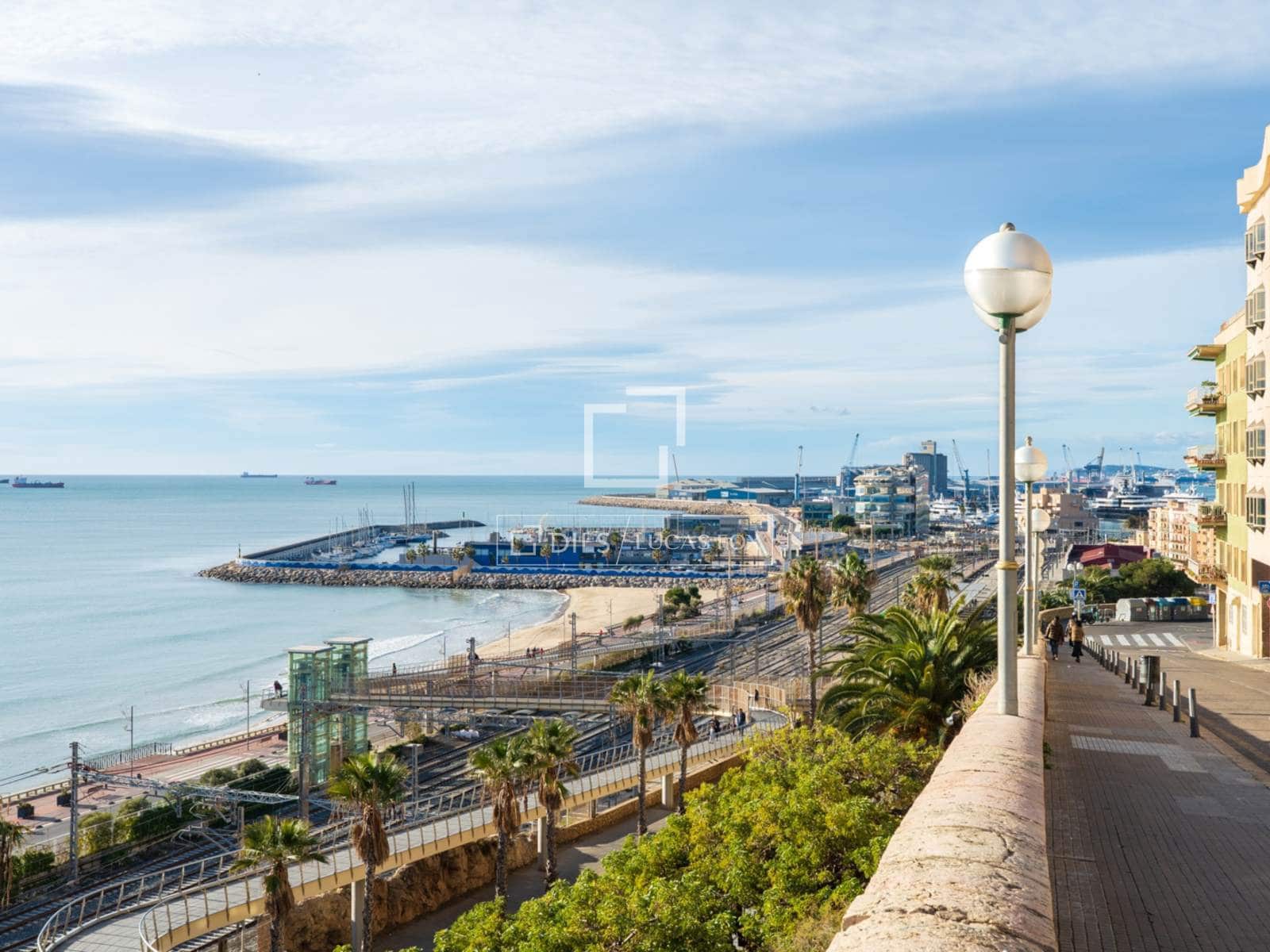 5 sovrum Villa till salu i Tarragona stad - 495 000 € (Ref: 9473746)