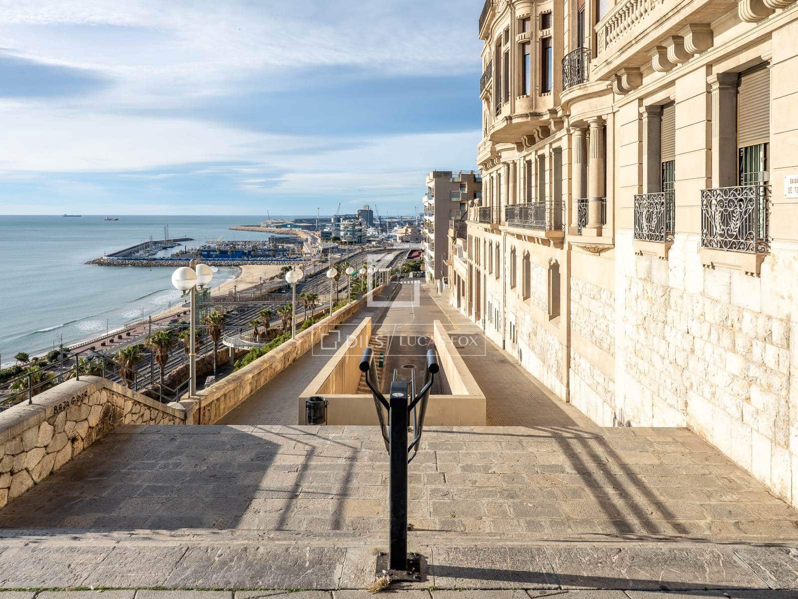 5 sovrum Villa till salu i Tarragona stad - 495 000 € (Ref: 9473746)