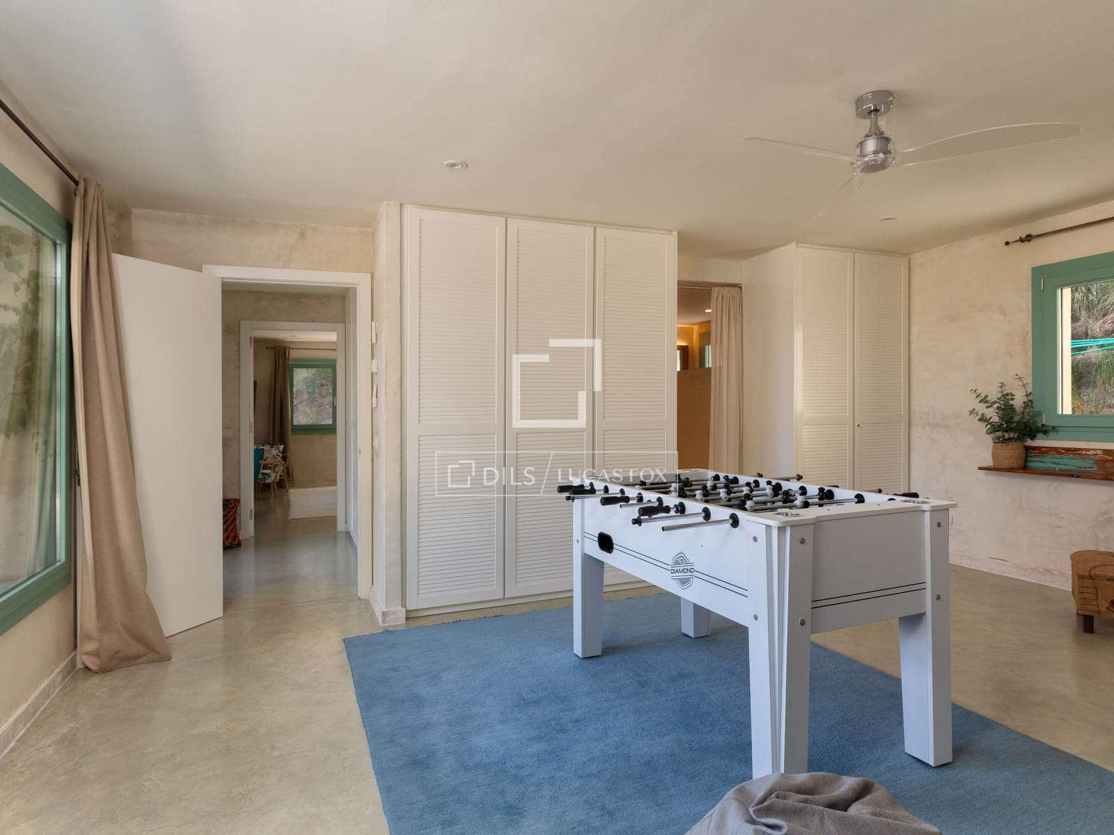 7 makuuhuone Maalaistalo myytävänä paikassa Rupia mukana uima-altaan 
autotalli - 4 100 000 € (Ref: 9474457)