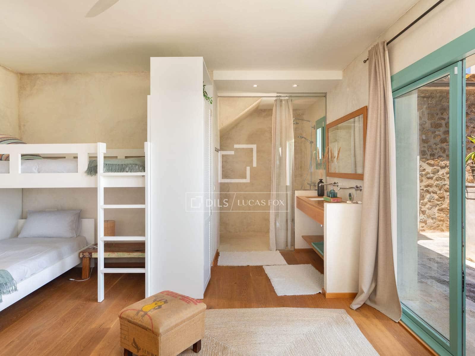 7 makuuhuone Maalaistalo myytävänä paikassa Rupia mukana uima-altaan 
autotalli - 4 100 000 € (Ref: 9474457)