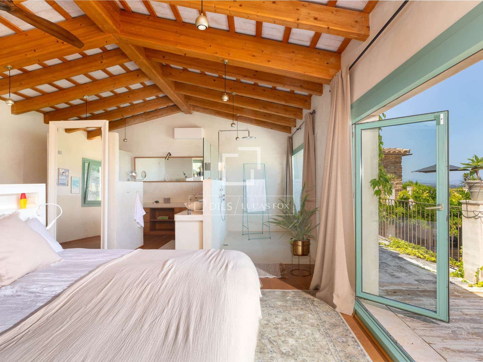 7 makuuhuone Maalaistalo myytävänä paikassa Rupia mukana uima-altaan 
autotalli - 4 100 000 € (Ref: 9474457)