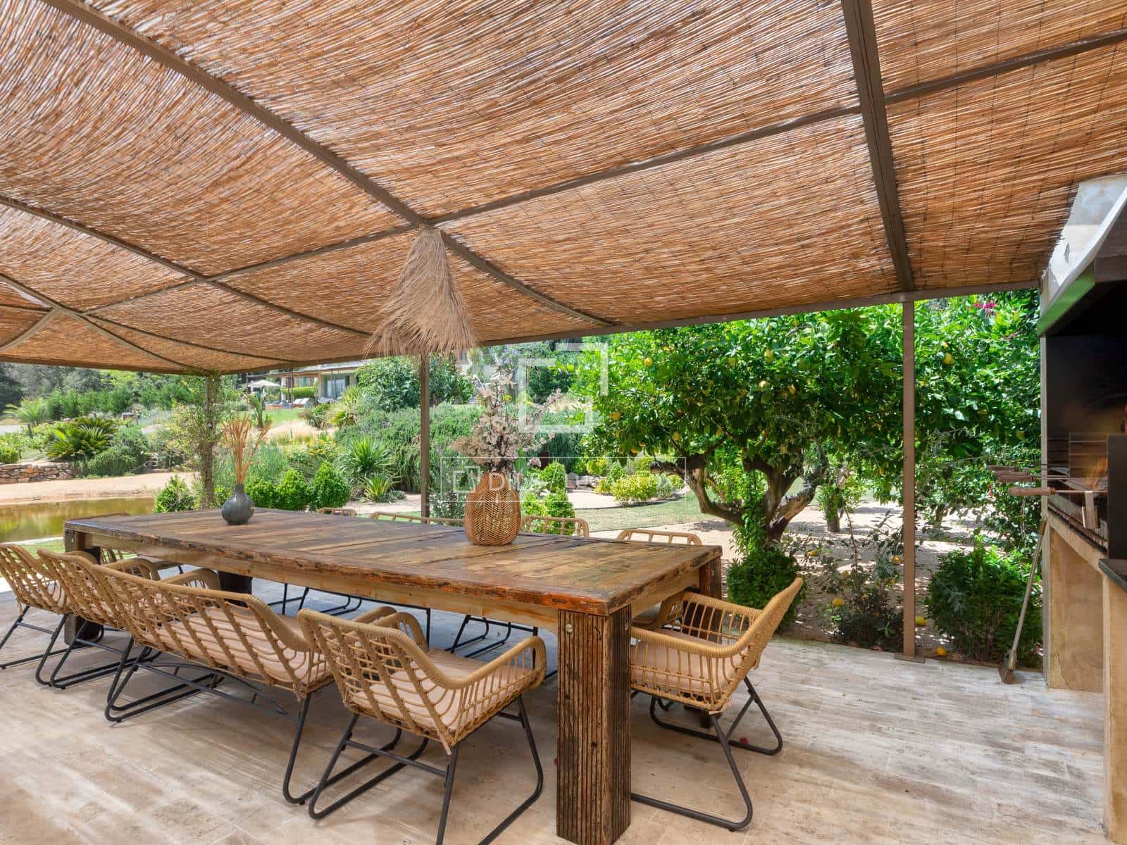 7 makuuhuone Maalaistalo myytävänä paikassa Rupia mukana uima-altaan 
autotalli - 4 100 000 € (Ref: 9474457)