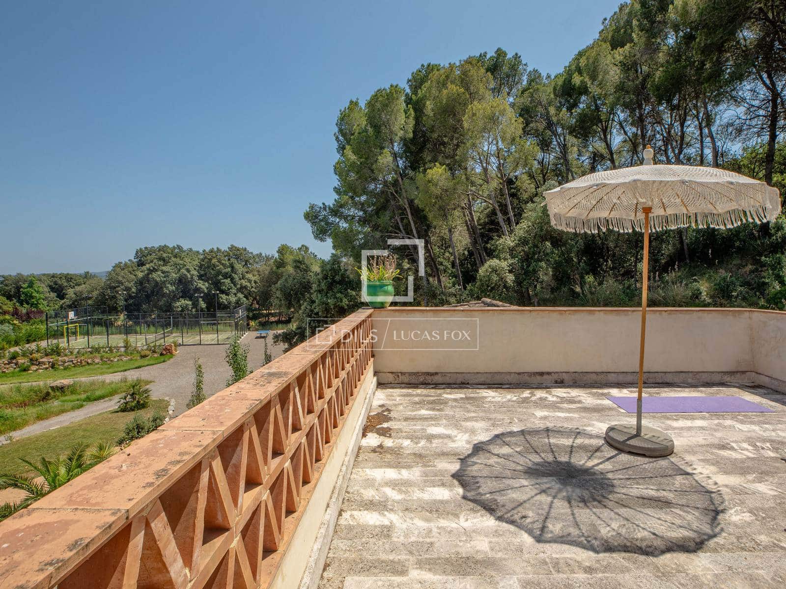 7 makuuhuone Maalaistalo myytävänä paikassa Rupia mukana uima-altaan 
autotalli - 4 100 000 € (Ref: 9474457)