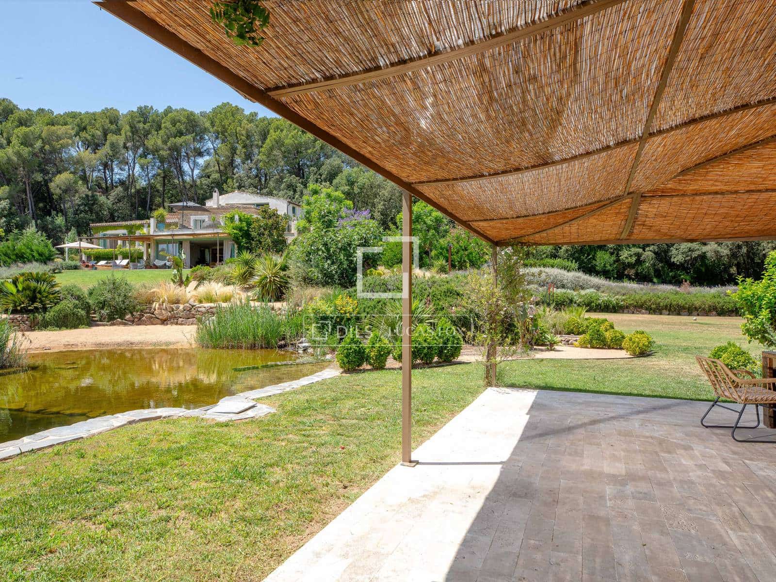 7 makuuhuone Maalaistalo myytävänä paikassa Rupia mukana uima-altaan 
autotalli - 4 100 000 € (Ref: 9474457)