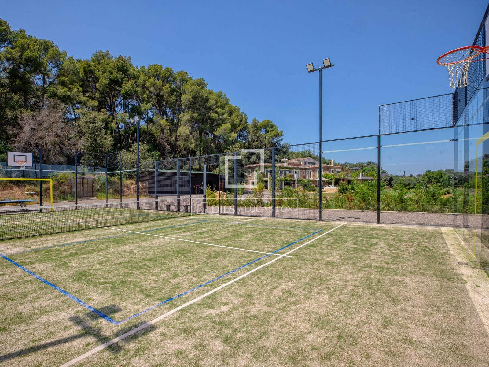 7 makuuhuone Maalaistalo myytävänä paikassa Rupia mukana uima-altaan 
autotalli - 4 100 000 € (Ref: 9474457)