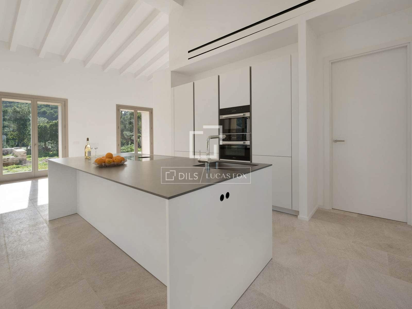 4 chambre Finca/Maison de Campagne à vendre à Canyamel avec piscine garage - 4 200 000 € (Ref: 9474458)