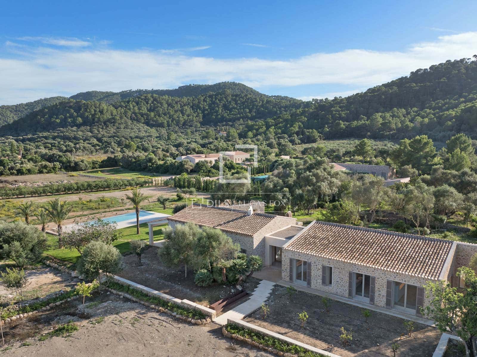 4 chambre Finca/Maison de Campagne à vendre à Canyamel avec piscine garage - 4 200 000 € (Ref: 9474458)