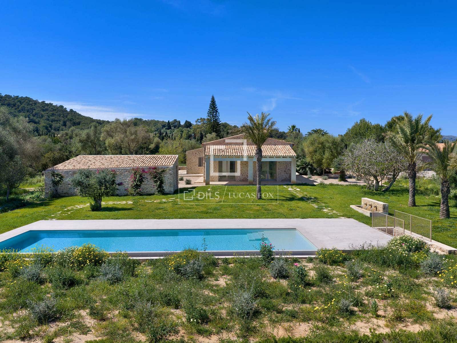 4 soveværelse Finca/Landehus til salg i Canyamel med swimmingpool garage - € 4.200.000 (Ref: 9474458)