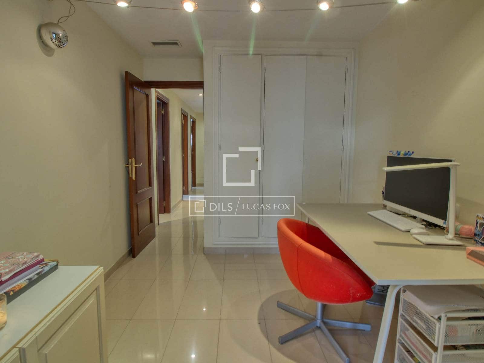 4 soveværelse Lejlighed til salg i Palma de Mallorca med swimmingpool garage - € 755.000 (Ref: 9474459)