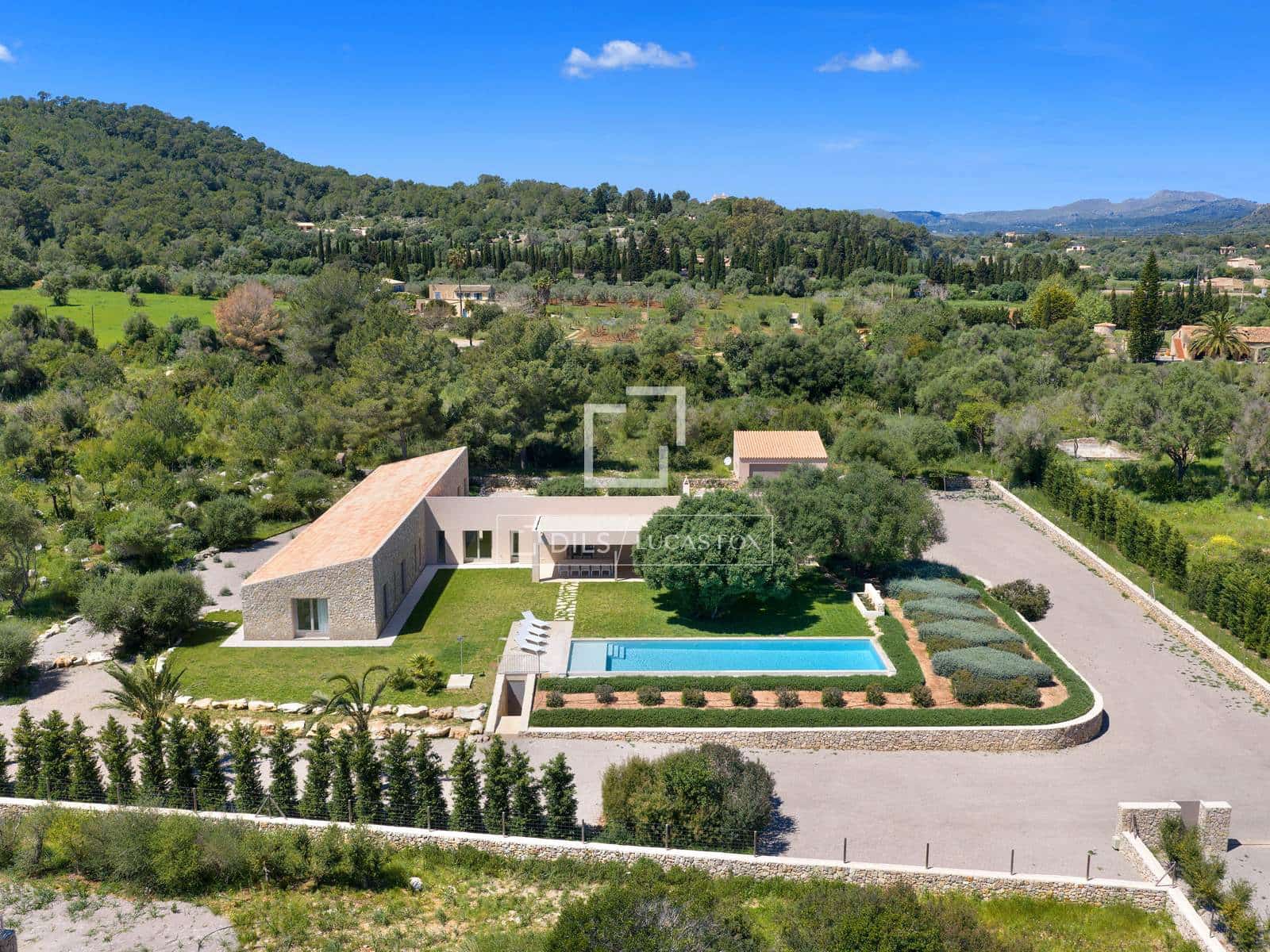 4 soveværelse Finca/Landehus til salg i Canyamel med swimmingpool garage - € 4.400.000 (Ref: 9474531)