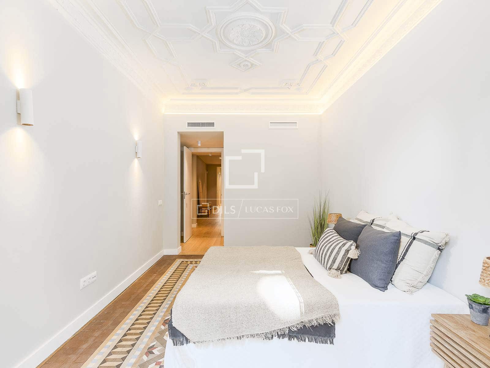 3 bedroom Apartment for sale in Barcelona city - € 1,350,000 (Ref: 9475005)