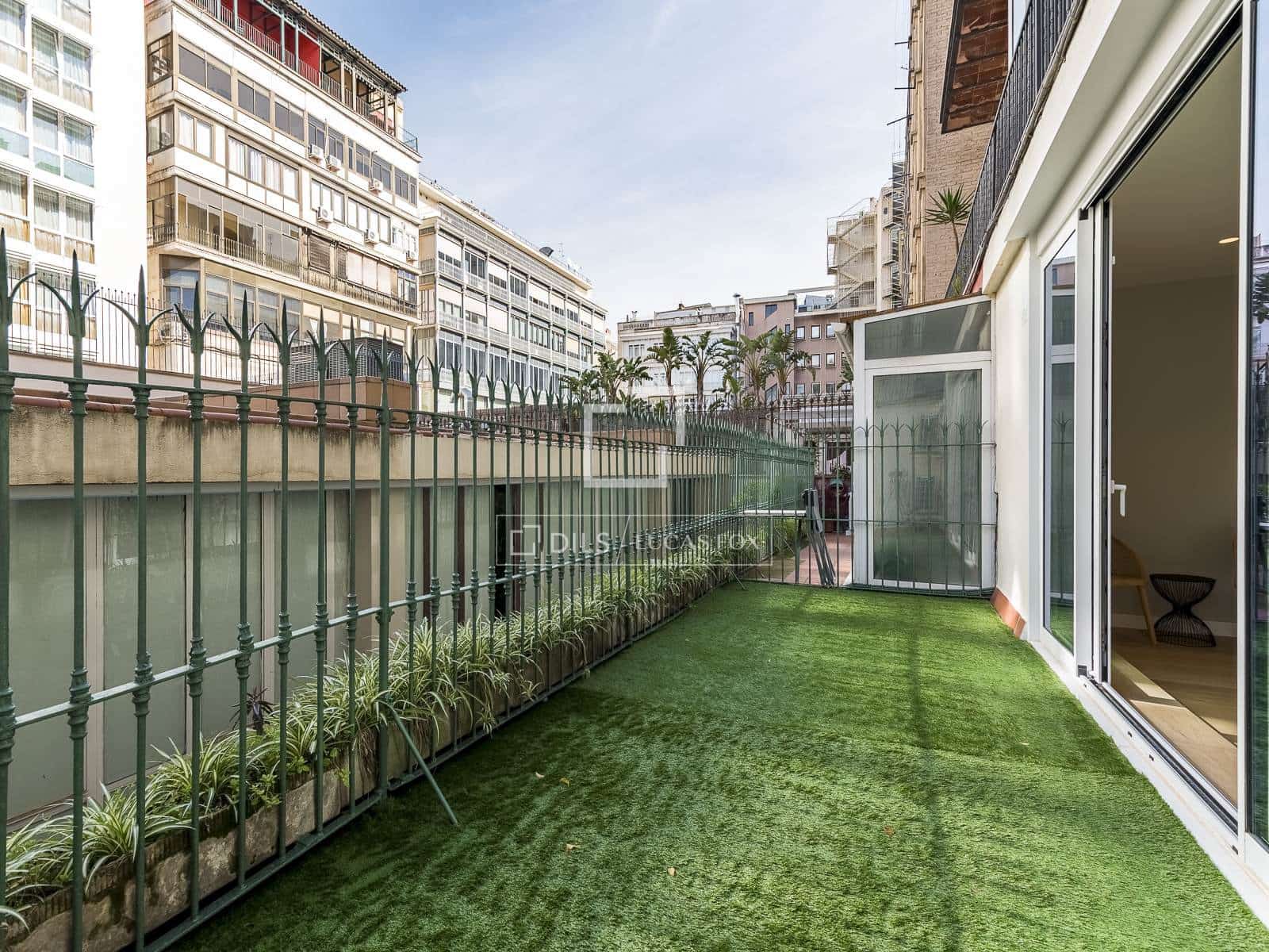 3 bedroom Apartment for sale in Barcelona city - € 1,350,000 (Ref: 9475005)