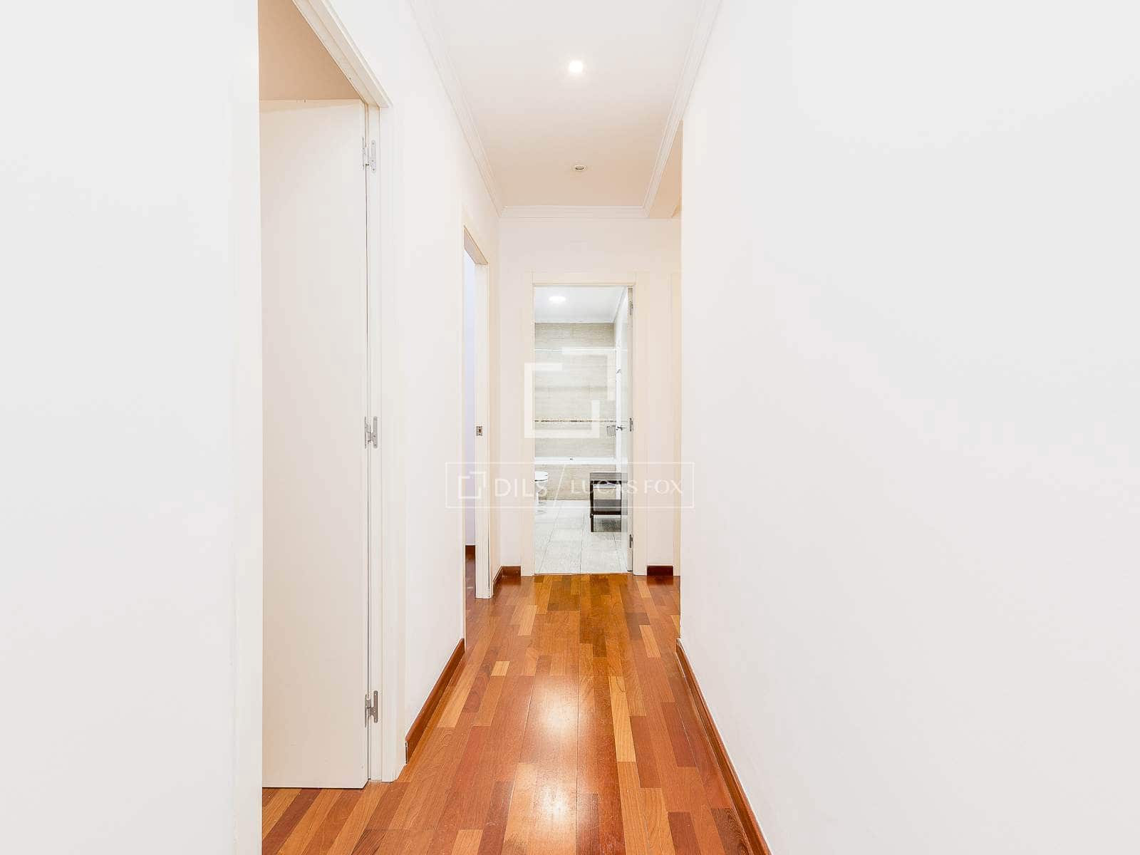 5 sovrum Lägenhet till salu i Barcelona stad med garage - 700 000 € (Ref: 9475022)