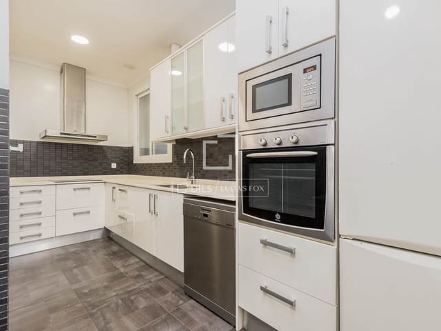 5 sovrum Lägenhet till salu i Barcelona stad med garage - 700 000 € (Ref: 9475022)