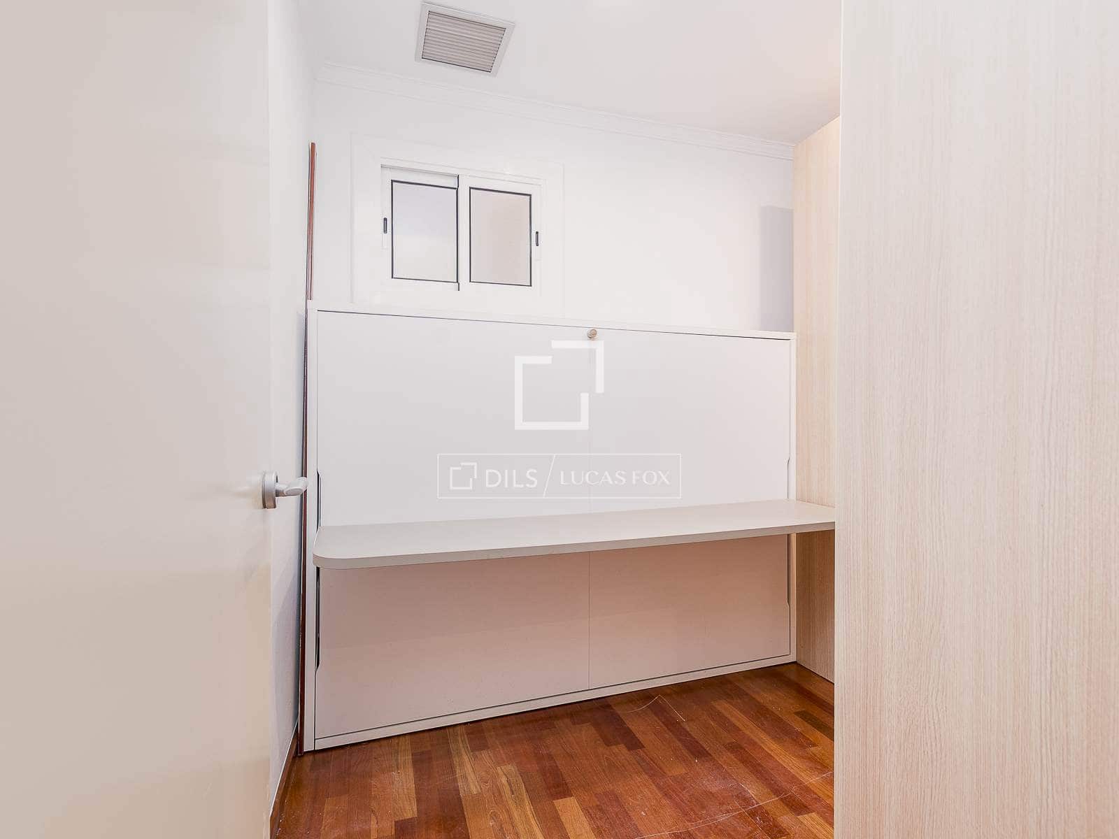 5 sovrum Lägenhet till salu i Barcelona stad med garage - 700 000 € (Ref: 9475022)