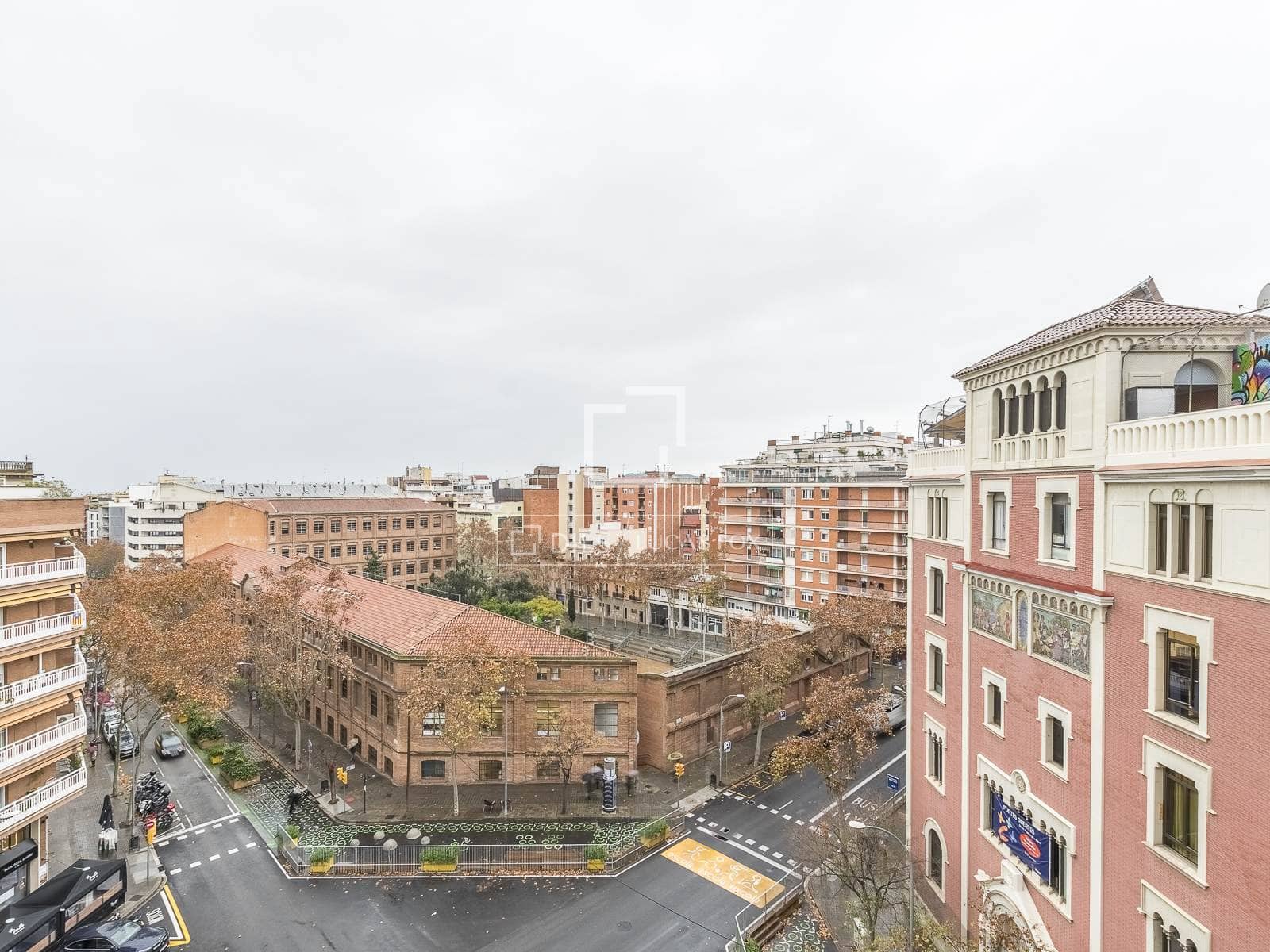 5 sovrum Lägenhet till salu i Barcelona stad med garage - 700 000 € (Ref: 9475022)