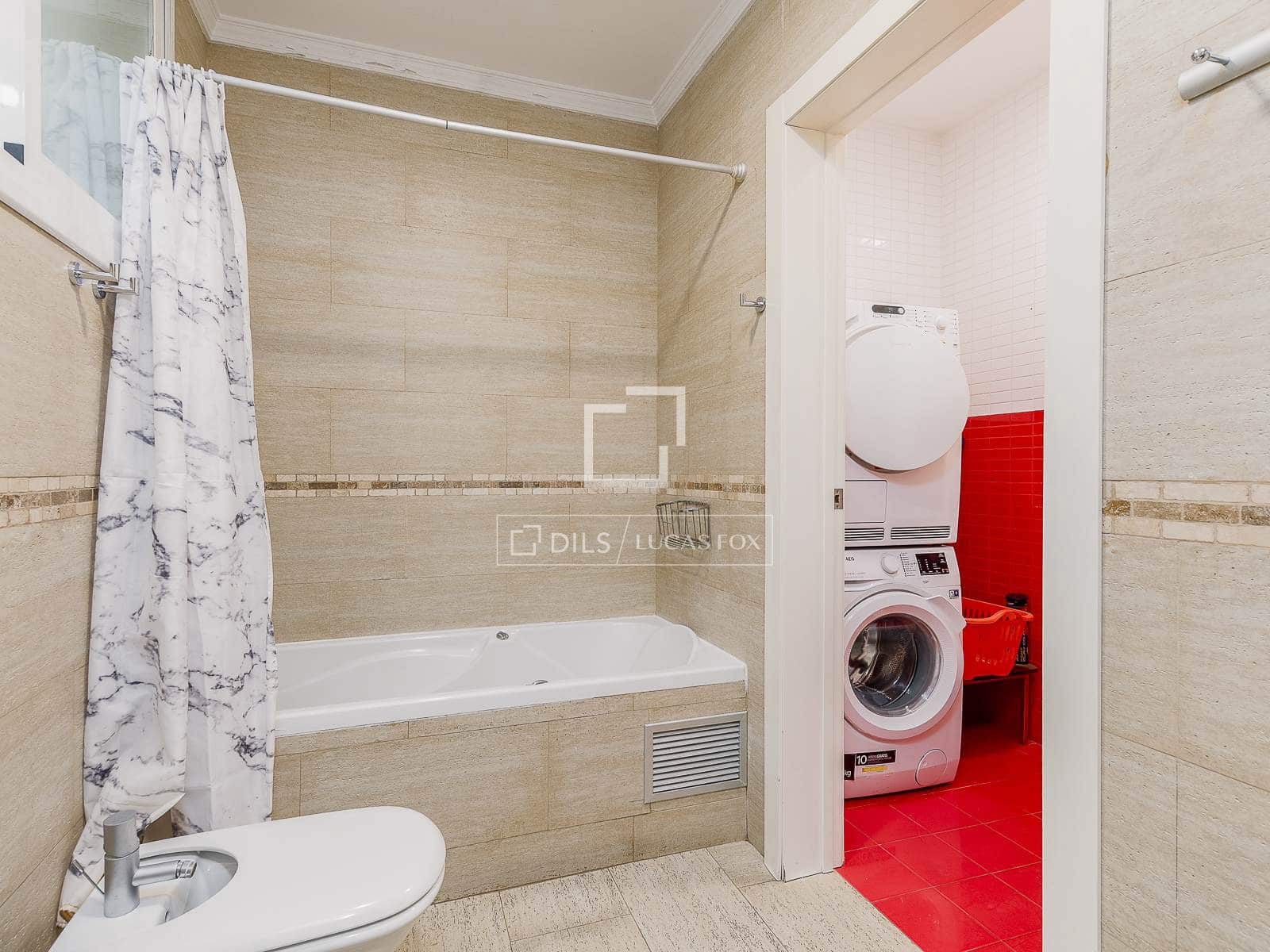 5 sovrum Lägenhet till salu i Barcelona stad med garage - 700 000 € (Ref: 9475022)