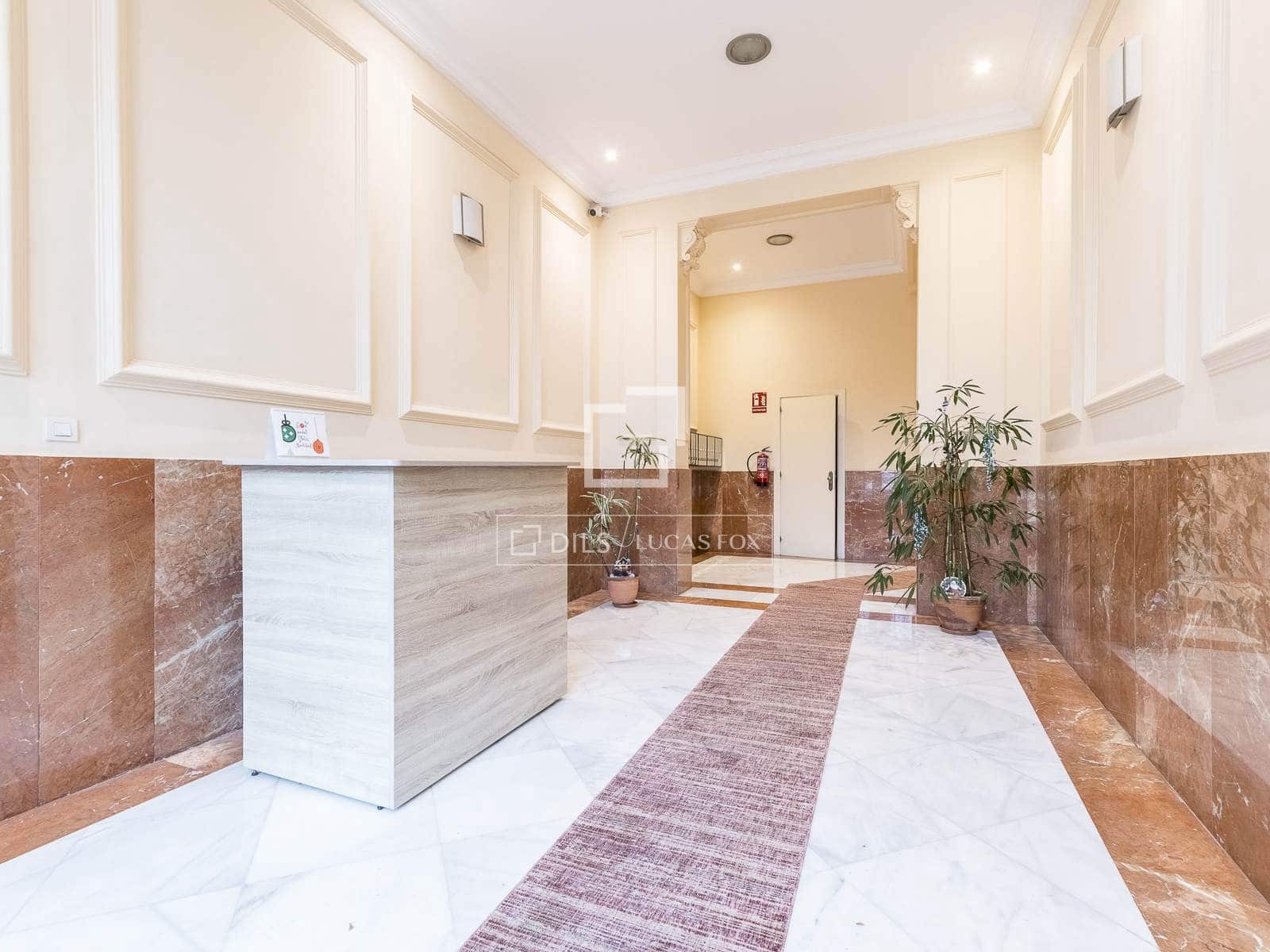 5 sovrum Lägenhet till salu i Barcelona stad med garage - 700 000 € (Ref: 9475022)