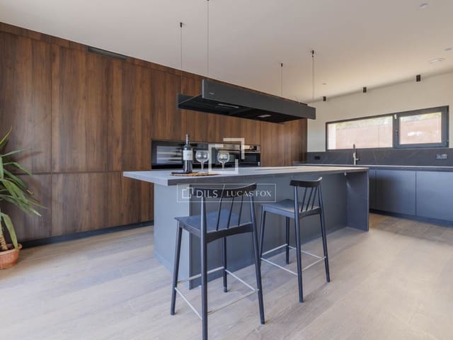 6 sovrum Villa till salu i Boadilla del Monte med pool garage - 3 390 000 € (Ref: 9479204)