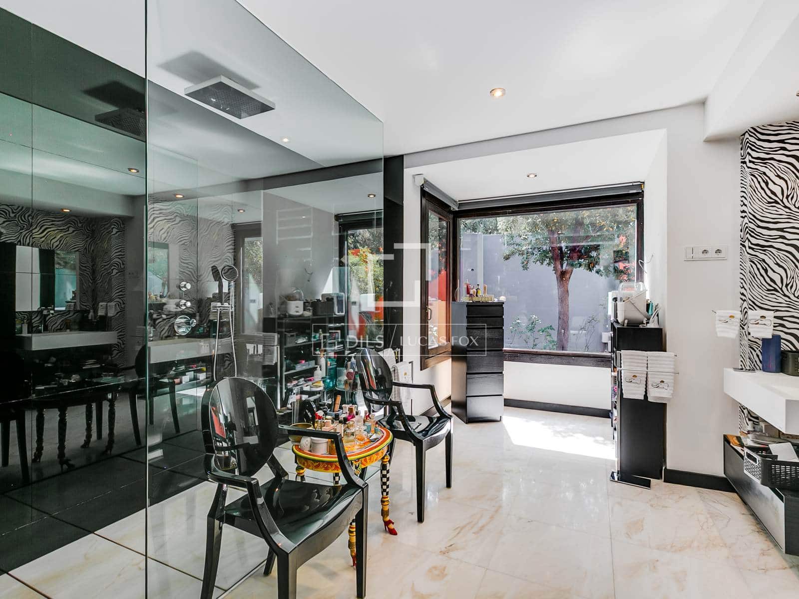 7 Zimmer Villa zu verkaufen in La Moraleja mit Pool Garage - 7.800.000 € (Ref: 9481412)