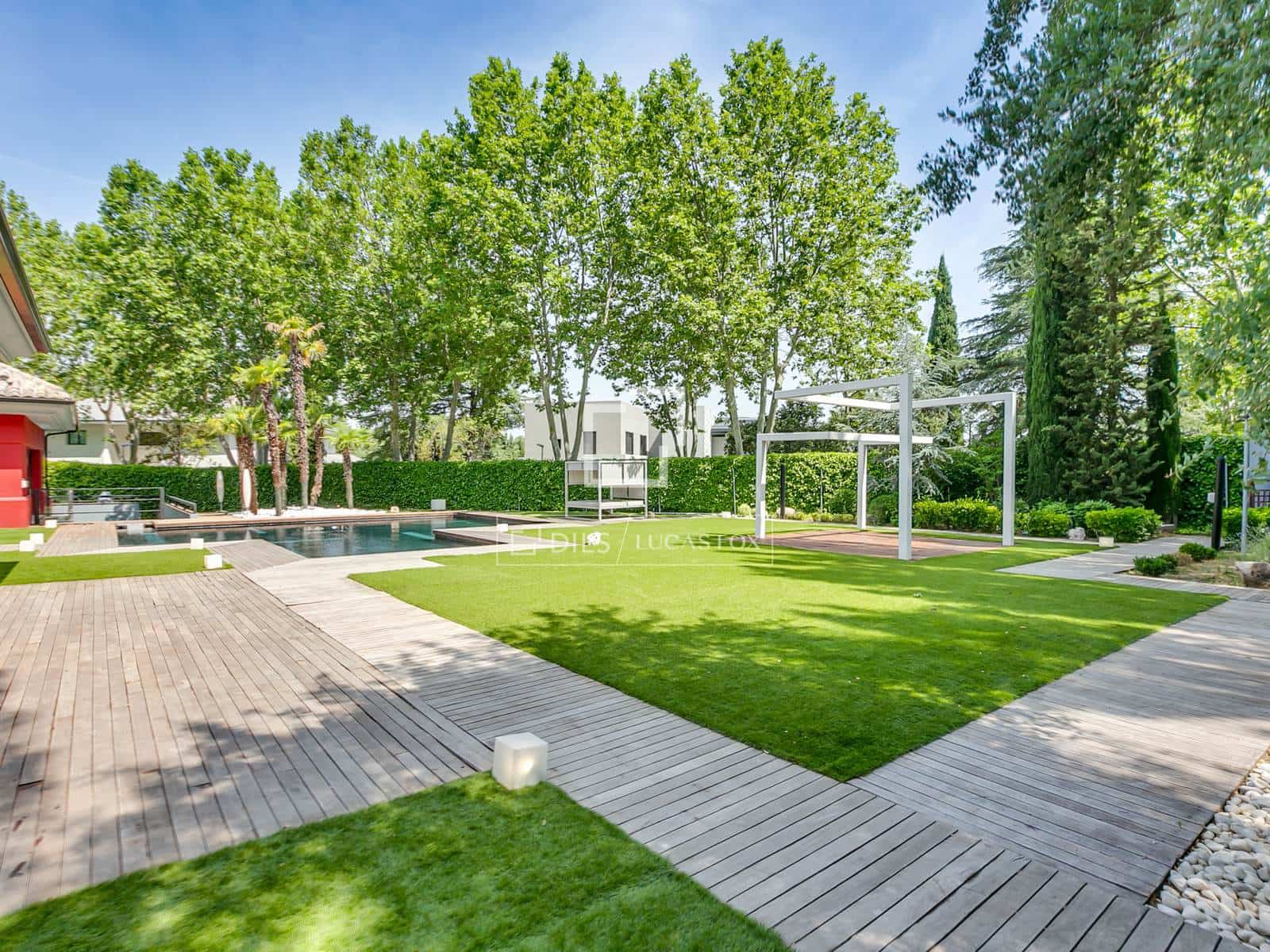 7 Zimmer Villa zu verkaufen in La Moraleja mit Pool Garage - 7.800.000 € (Ref: 9481412)