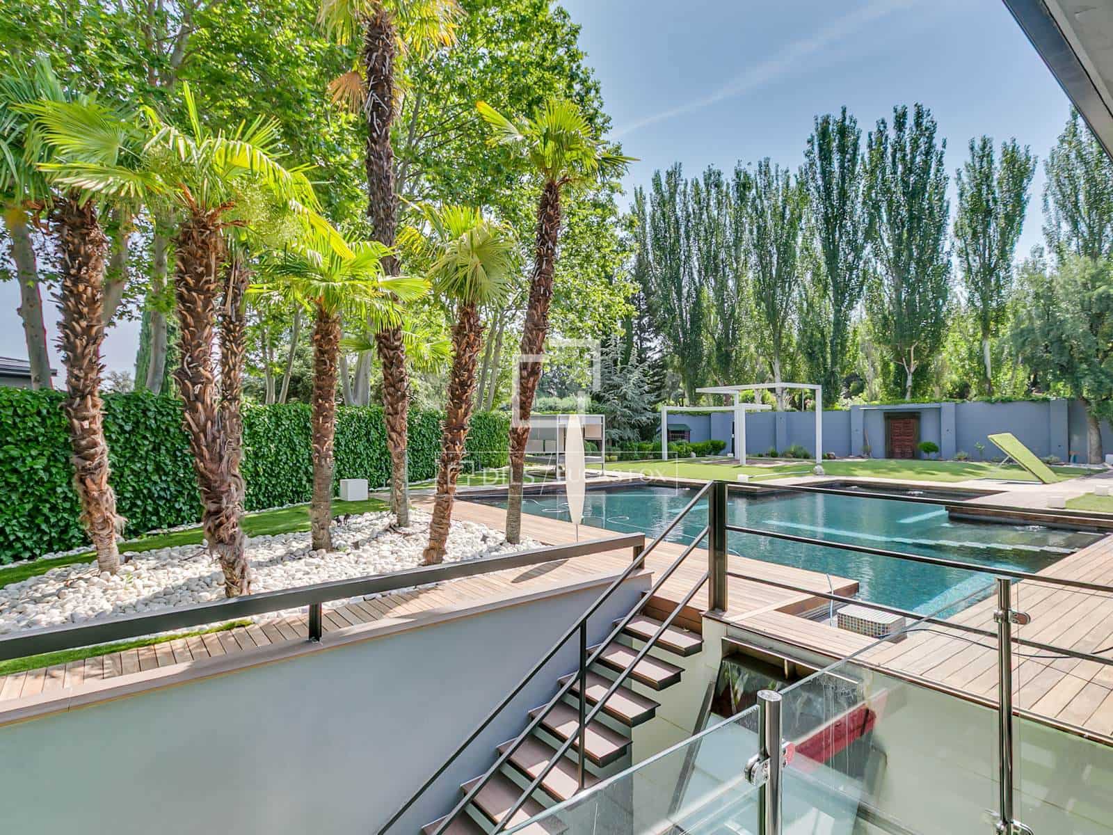 7 Zimmer Villa zu verkaufen in La Moraleja mit Pool Garage - 7.800.000 € (Ref: 9481412)