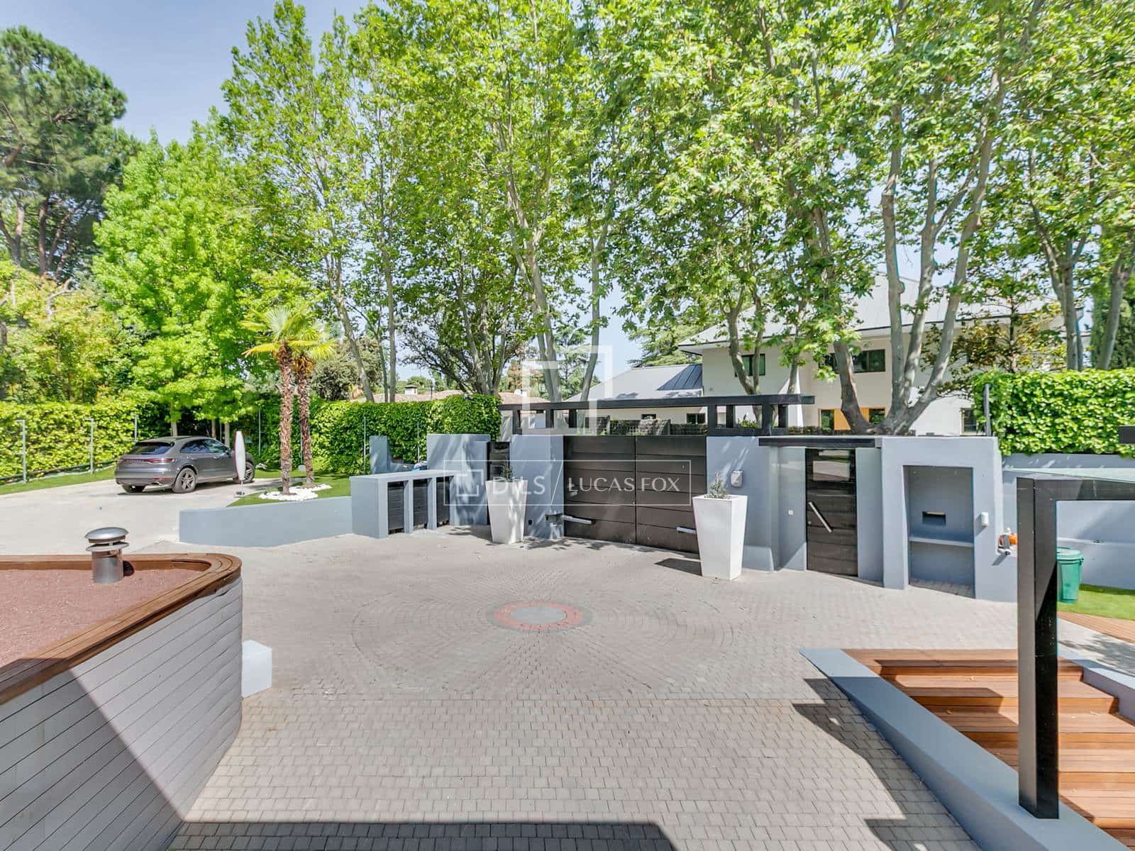 7 Zimmer Villa zu verkaufen in La Moraleja mit Pool Garage - 7.800.000 € (Ref: 9481412)