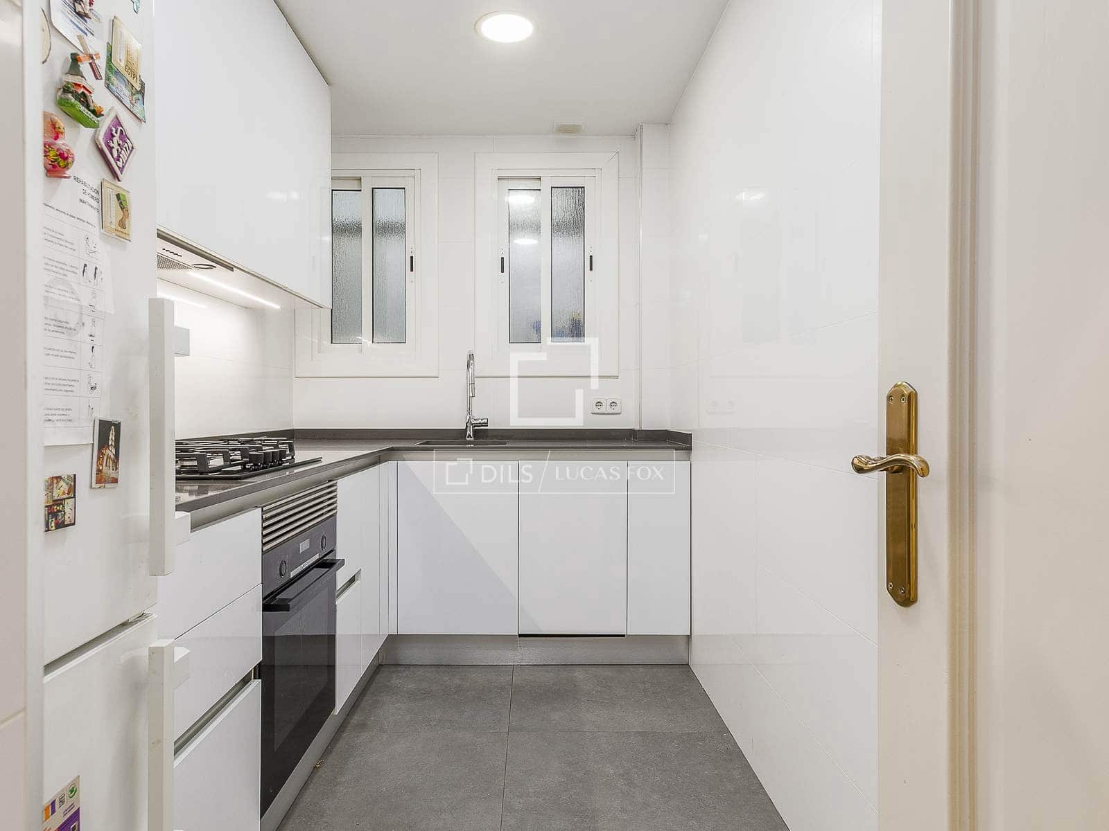 4 bedroom Apartment for sale in Barcelona city - € 659,000 (Ref: 9481568)