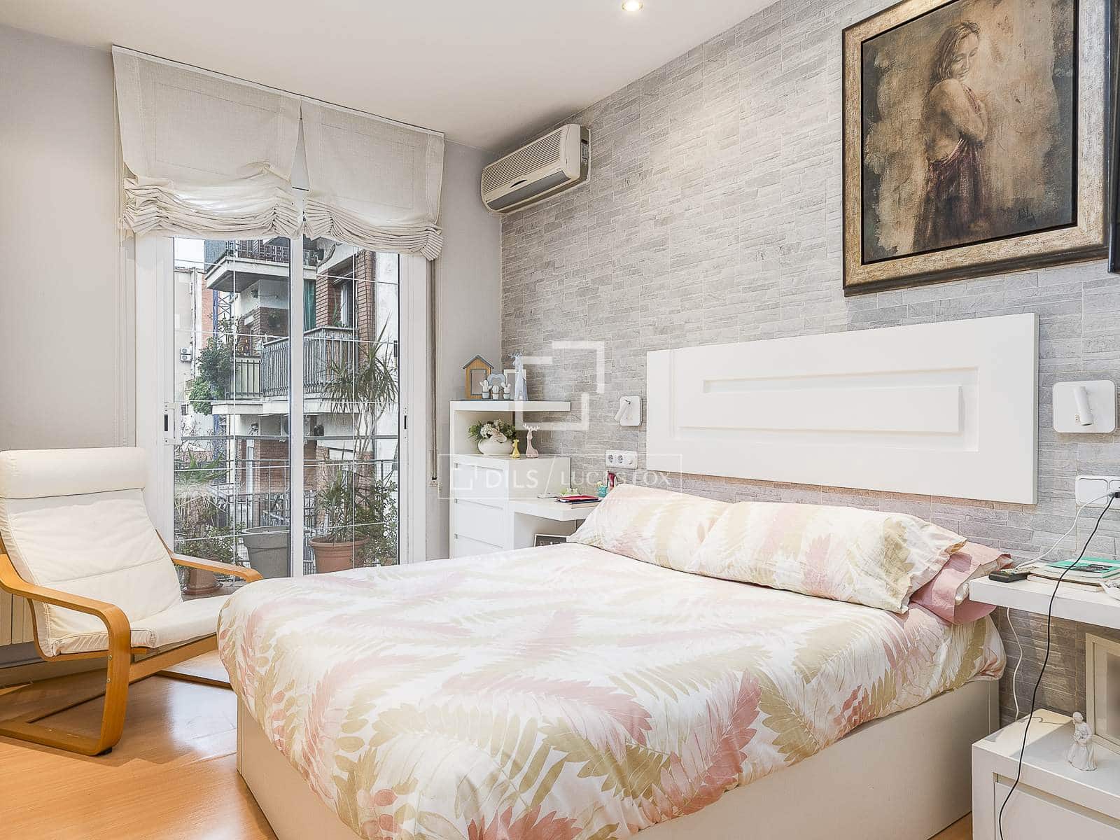 4 bedroom Apartment for sale in Barcelona city - € 659,000 (Ref: 9481568)
