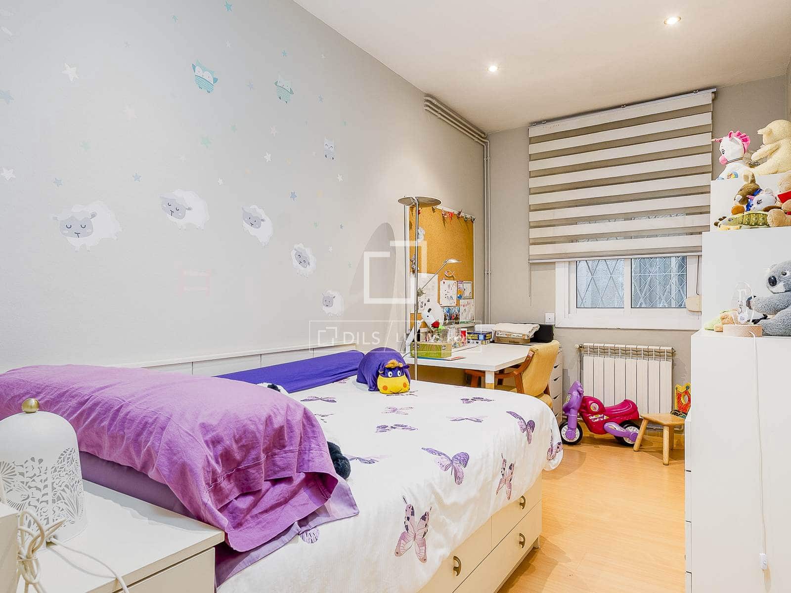 4 bedroom Apartment for sale in Barcelona city - € 659,000 (Ref: 9481568)