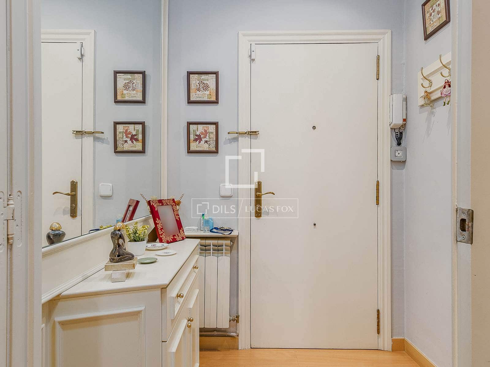 4 bedroom Apartment for sale in Barcelona city - € 659,000 (Ref: 9481568)