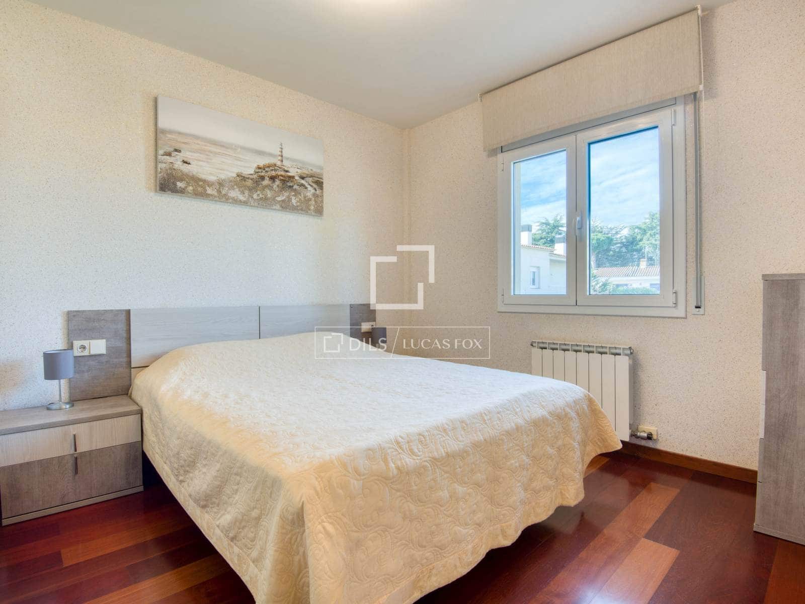 4 sovrum Villa till salu i S'Agaro med pool garage - 650 000 € (Ref: 9481569)