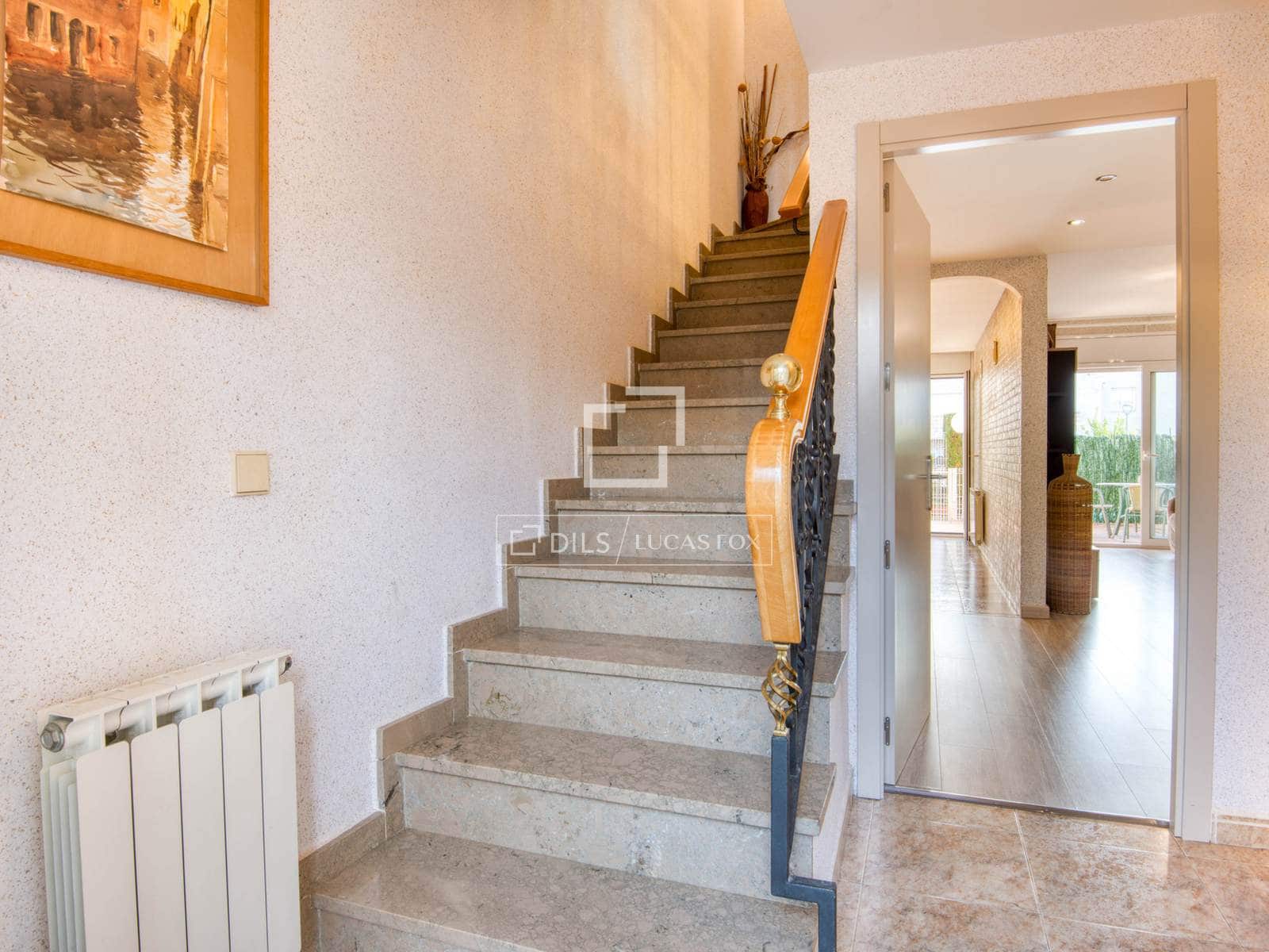 4 sovrum Villa till salu i S'Agaro med pool garage - 650 000 € (Ref: 9481569)