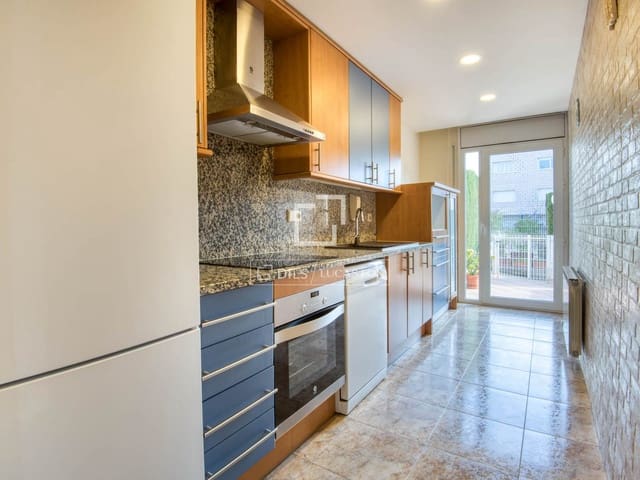 4 sovrum Villa till salu i S'Agaro, Castell-Platja d'Aro med pool garage - 650 000 € (Ref: 9481569)