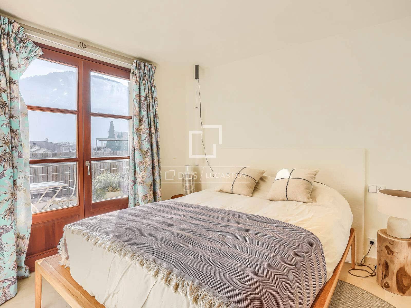 4 bedroom Villa for sale in Pollensa / Pollenca with pool garage - € 1,280,000 (Ref: 9481597)