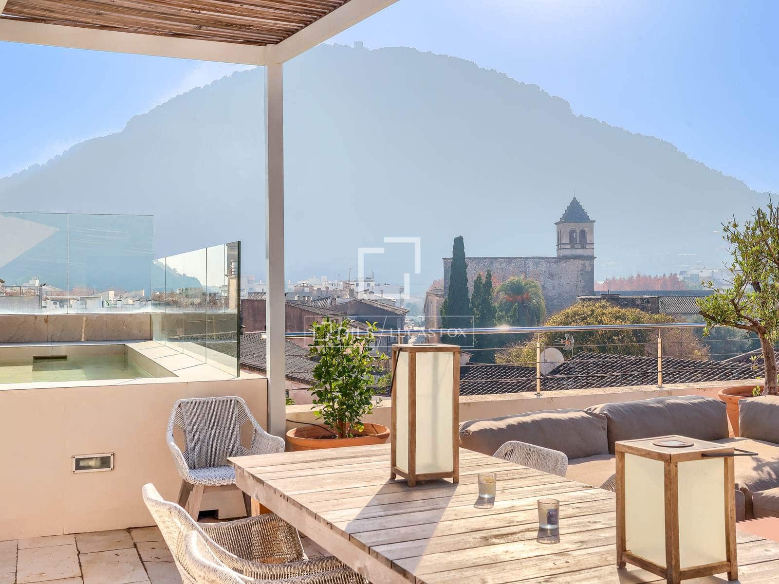 4 bedroom Villa for sale in Pollensa / Pollenca with pool garage - € 1,280,000 (Ref: 9481597)