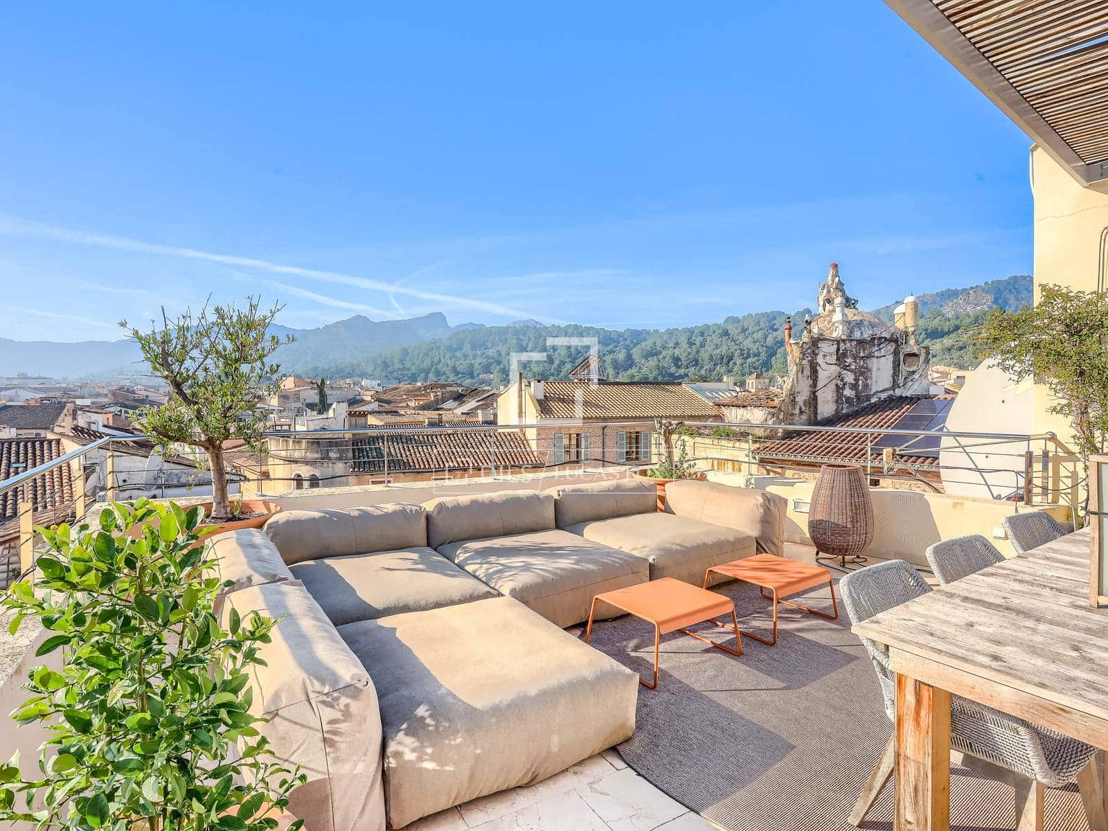 4 bedroom Villa for sale in Pollensa / Pollenca with pool garage - € 1,280,000 (Ref: 9481597)