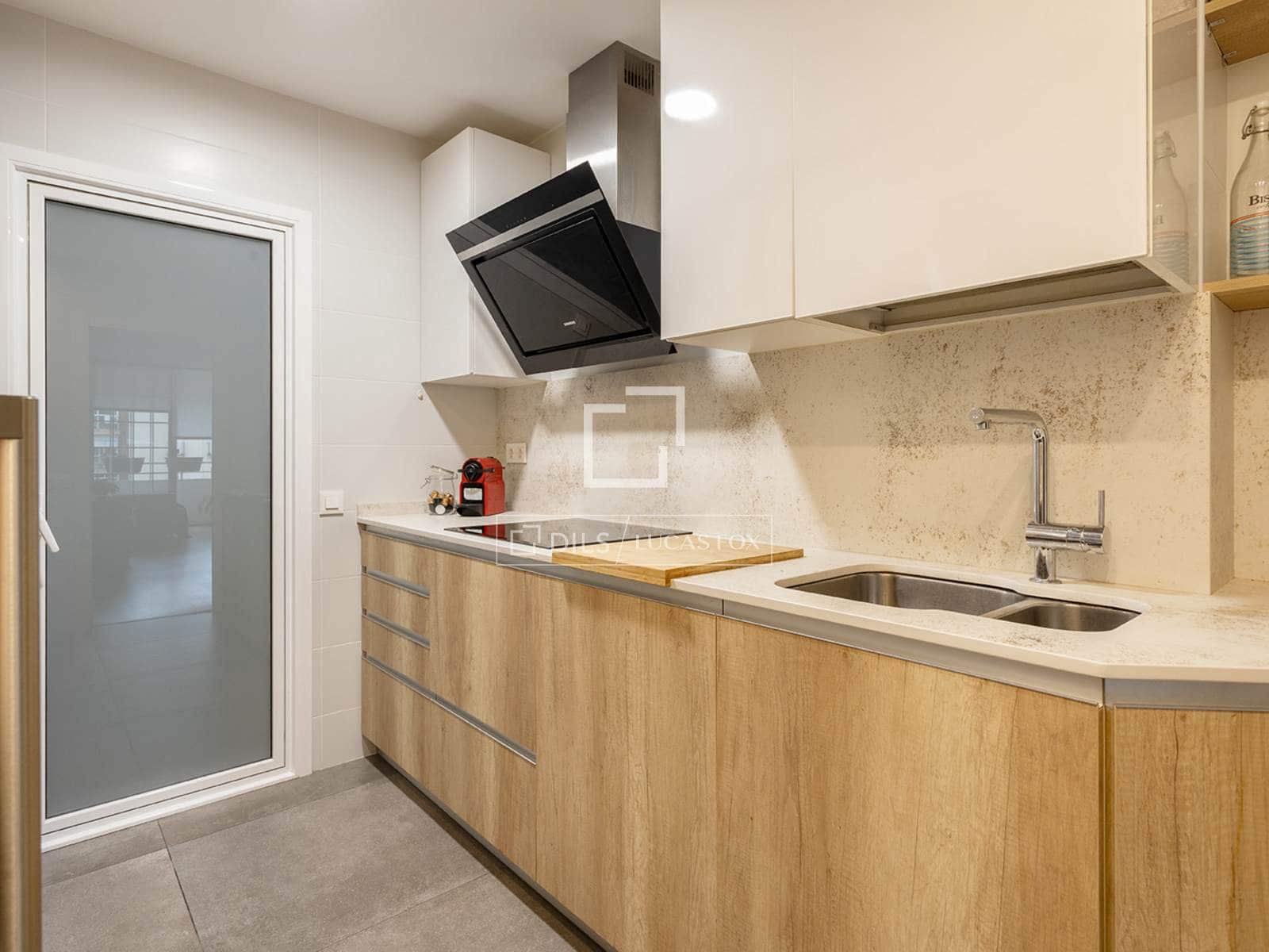 3 bedroom Apartment for sale in Barcelona city with garage - € 598,000 (Ref: 9482394)
