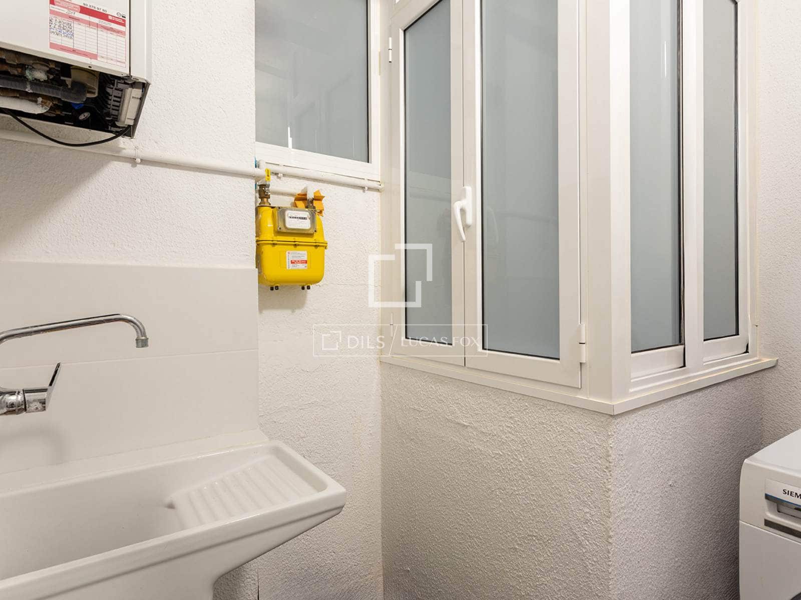 3 bedroom Apartment for sale in Barcelona city with garage - € 598,000 (Ref: 9482394)