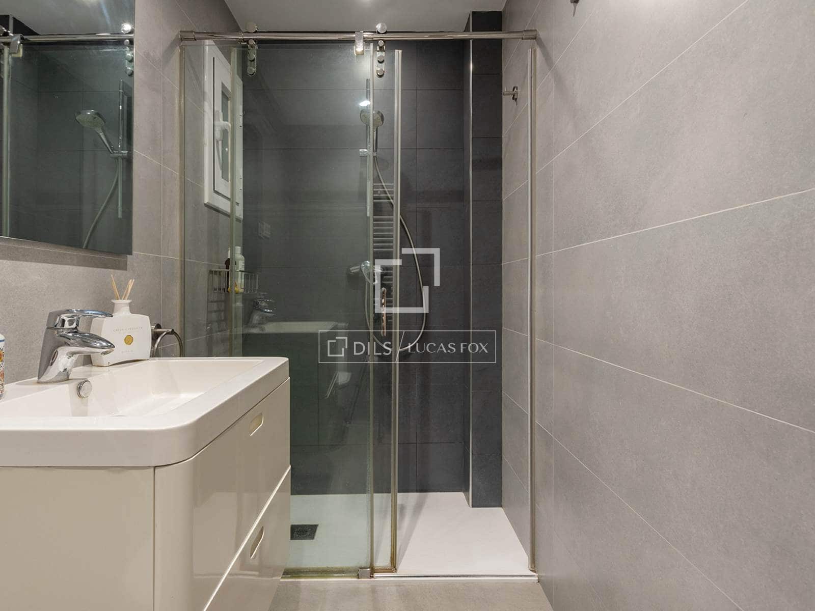 3 bedroom Apartment for sale in Barcelona city with garage - € 598,000 (Ref: 9482394)