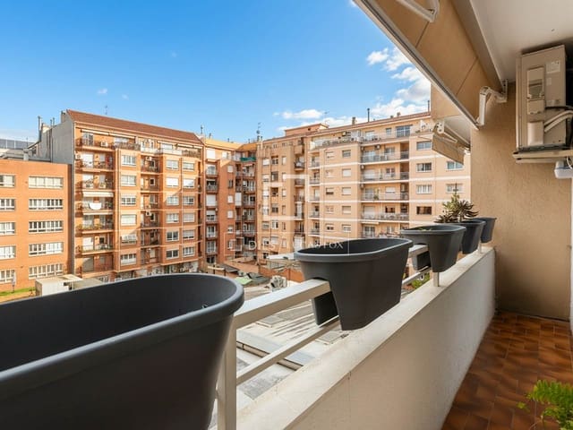3 bedroom Apartment for sale in Barcelona city with garage - € 598,000 (Ref: 9482394)