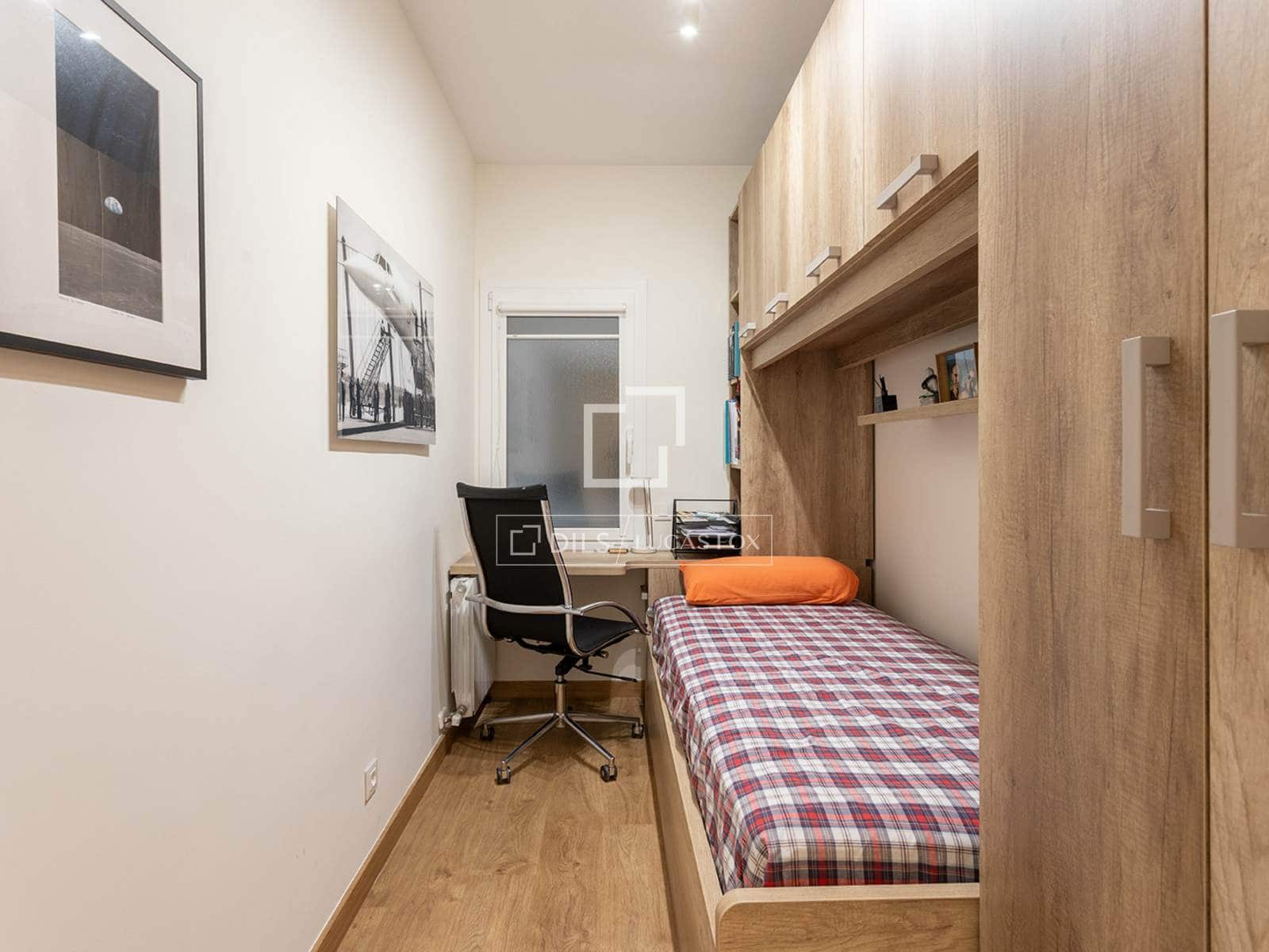 3 bedroom Apartment for sale in Barcelona city with garage - € 598,000 (Ref: 9482394)