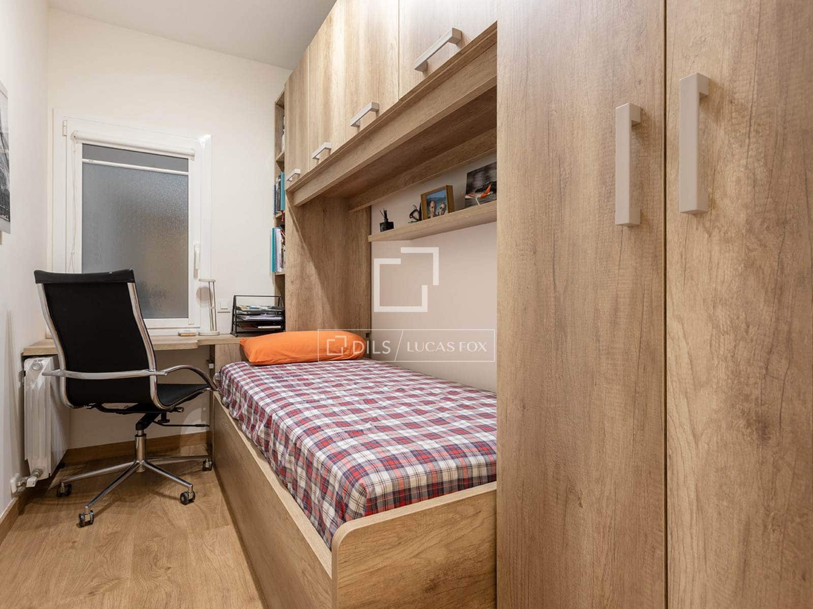 3 bedroom Apartment for sale in Barcelona city with garage - € 598,000 (Ref: 9482394)