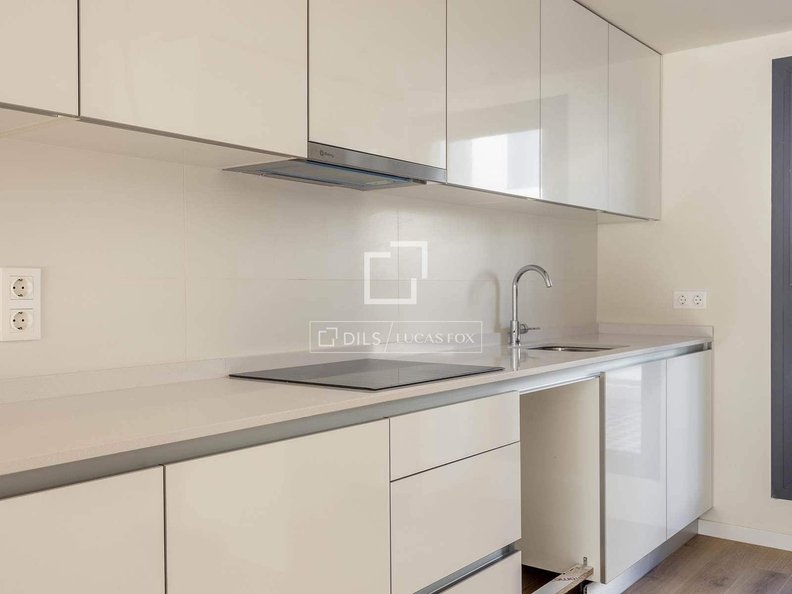 4 quarto Moradia para arrendar em L'Eliana com piscina garagem - 2 650 € (Ref: 9483928)