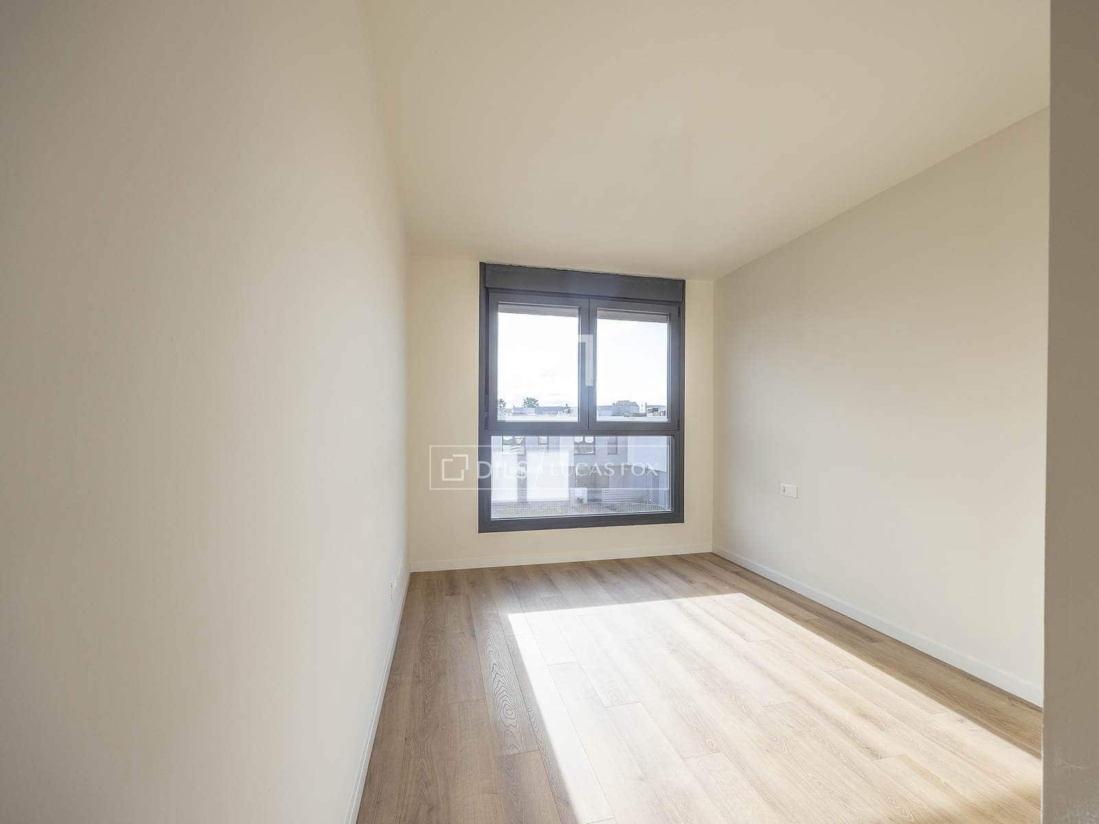 4 quarto Moradia para arrendar em L'Eliana com piscina garagem - 2 650 € (Ref: 9483928)