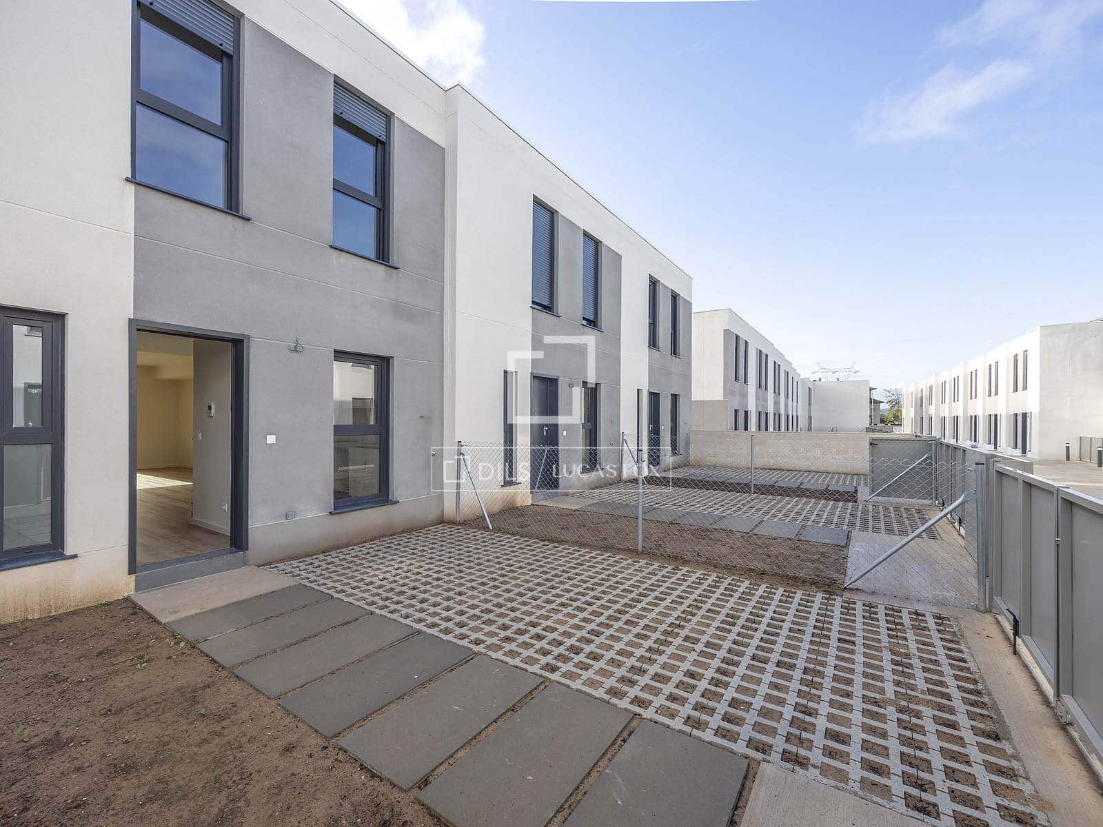 4 quarto Moradia para arrendar em L'Eliana com piscina garagem - 2 650 € (Ref: 9483928)