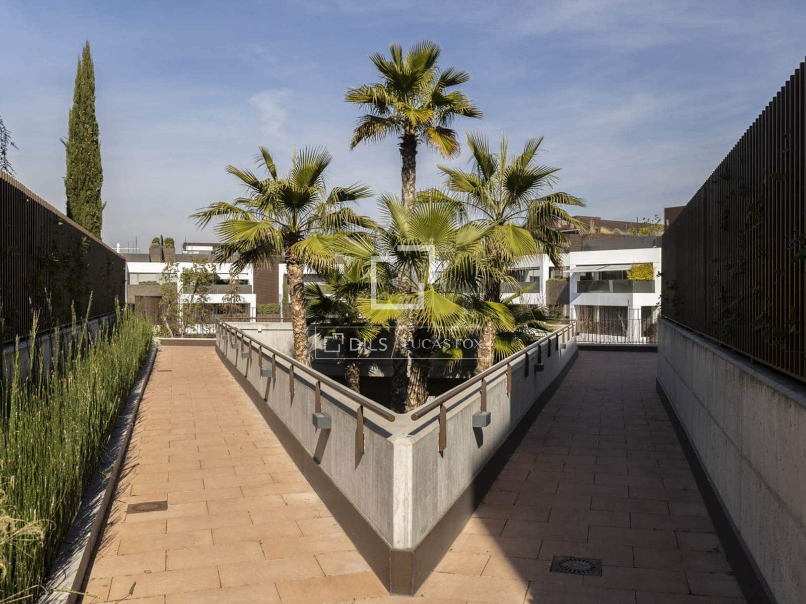 4 bedroom Apartment for rent in Pozuelo de Alarcon with pool garage - € 5,000 (Ref: 9484042)