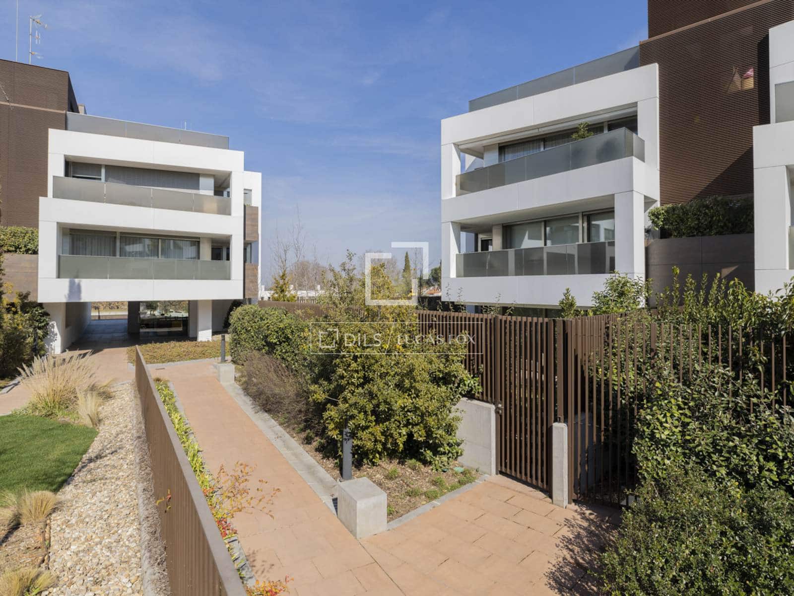 4 bedroom Apartment for rent in Pozuelo de Alarcon with pool garage - € 5,000 (Ref: 9484042)