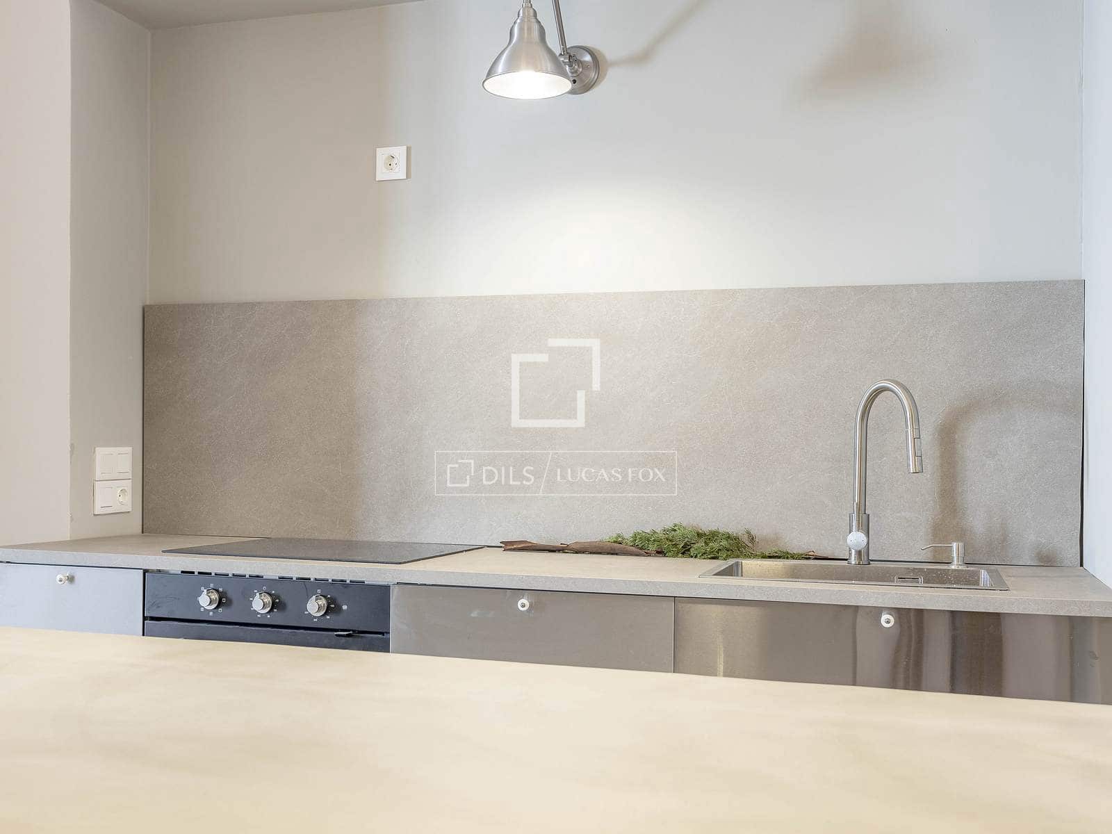 3 quarto Apartamento para arrendar em Valencia cidade - 2 500 € (Ref: 9484951)