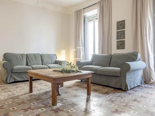 3 quarto Apartamento para arrendar em Valência cidade - 2 500 € (Ref: 9484951)